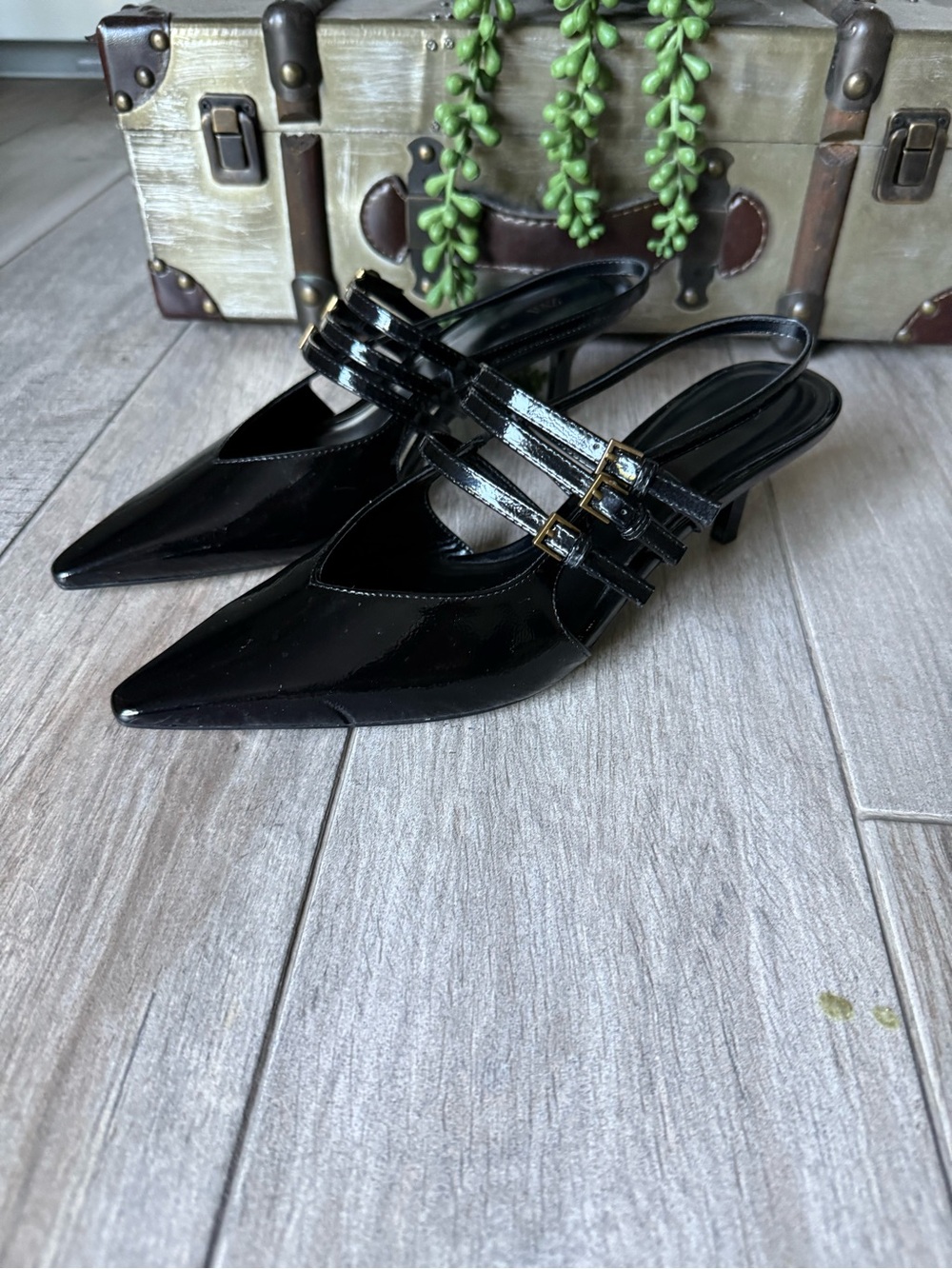 Zara slingback strappy Vegan Leather Kit-ten Heels Black Like new